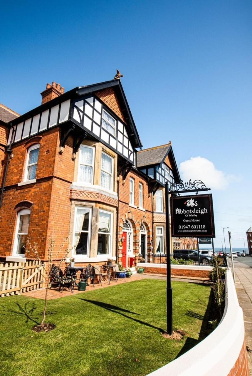 Abbotsleigh Of Whitby Bed & Breakfast Exterior photo
